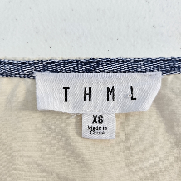 THML Embroidered Floral V-neck Flutter Sleeve Cream Top XS - Picture 3 of 10